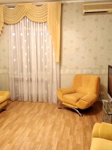 Футуристів пров., 9