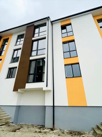 Пилипа Орлика вул., 16