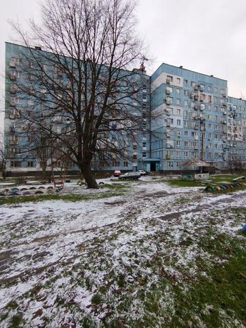 Зелена вул., 1