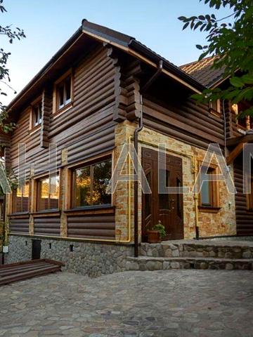 Бойова вул., 13