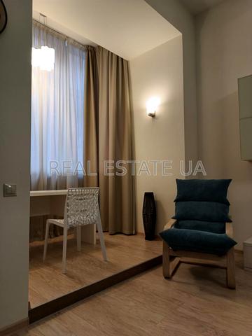 Архітектора Городецького вул., 11-Б