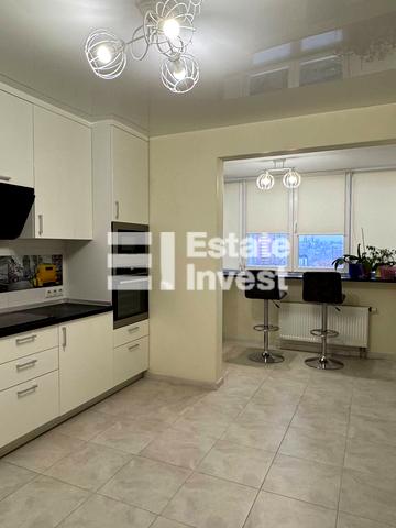 Ясинуватський пров., 11