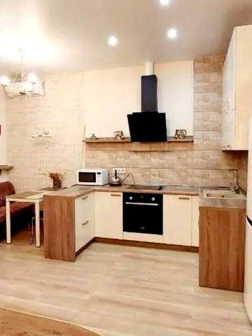 Володимира Моссаковського вул. (Клари Цеткін), 7