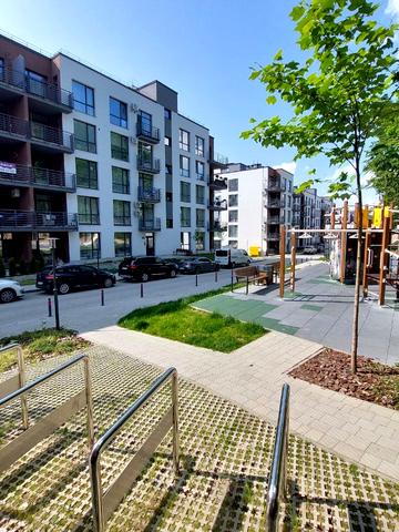 Львівська вул., 92а