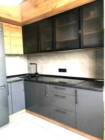 Перлинна вул., 6