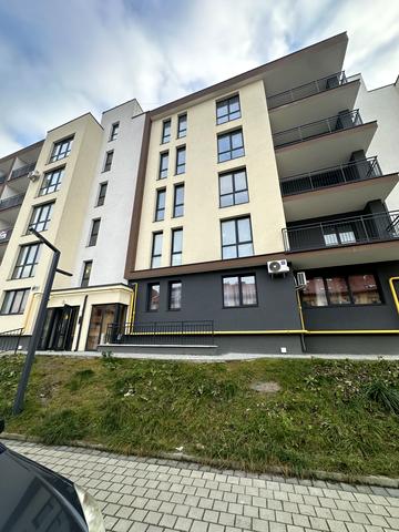 Героїв Майдану вул., 2