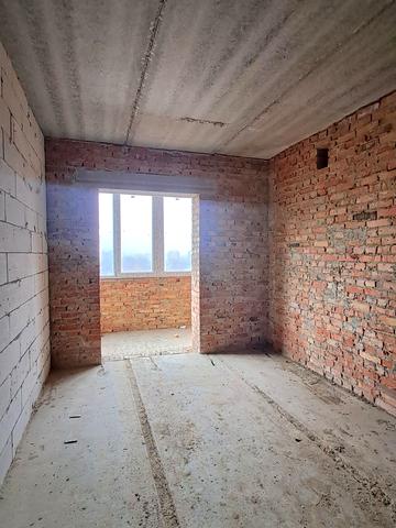 Лялі Ратушної вул., 23