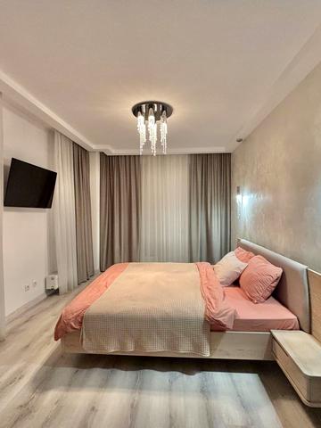 Ярослава Ярославенка вул., 32