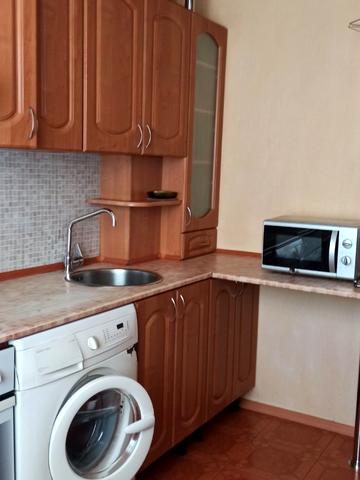 Володимира Івасюка просп. (Героїв Сталінграду), 42