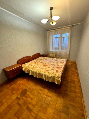 Леоніда Гусака вул. (Ракова), 2