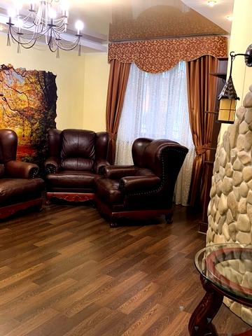 Віталія Шума вул. (Карла Маркса), 13а