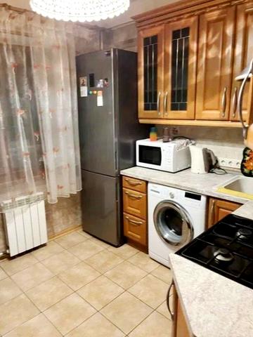 Пантелеймона Куліша вул. (Челябінська), 1