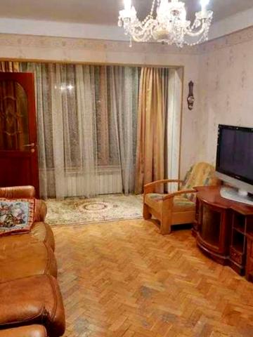 Пантелеймона Куліша вул. (Челябінська), 1