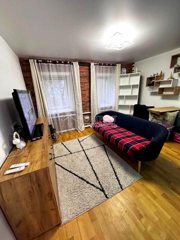 Греківська вул., 57