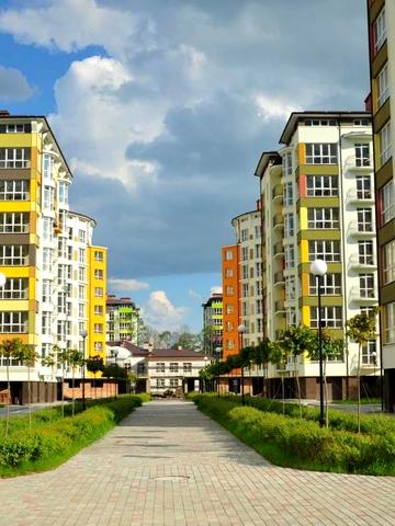 Слобідська вул., 13