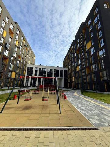 Новознесенська вул., (ЖК Вежа (будинок 1))