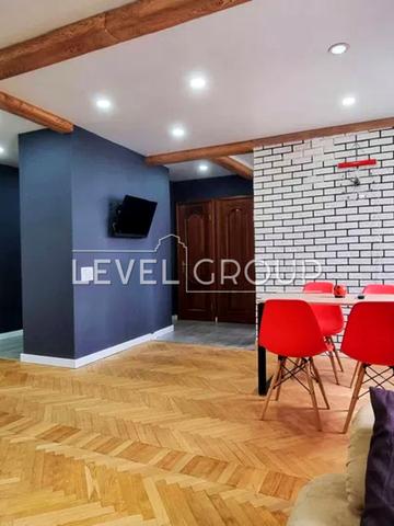 Гетьмана Кирила Розумовського вул. (Миколи Краснова), 12-А