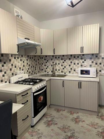 Лева Ребета вул., (Будинок 2)