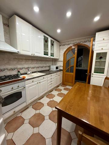 Сонячна вул., 10