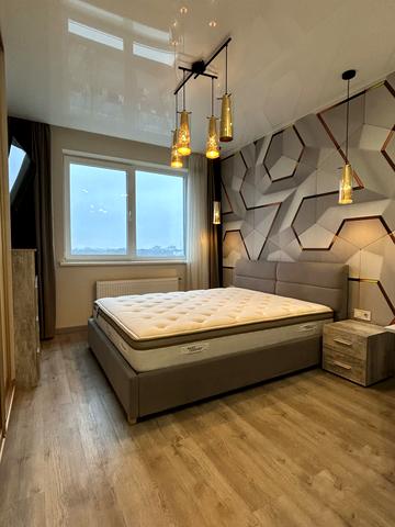 Демнянська вул., 30