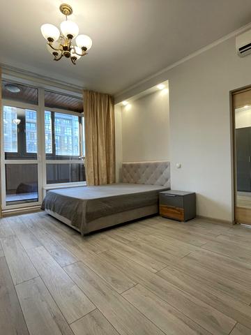 Андрія Верхогляда вул. (Михайла Драгомирова), 5