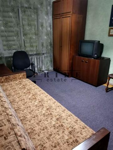 Мілютенка вул., 28-А