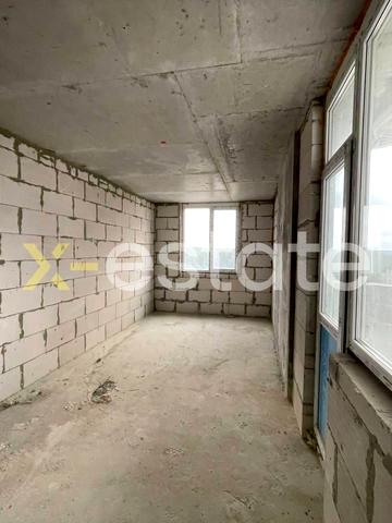 Світла вул., 3