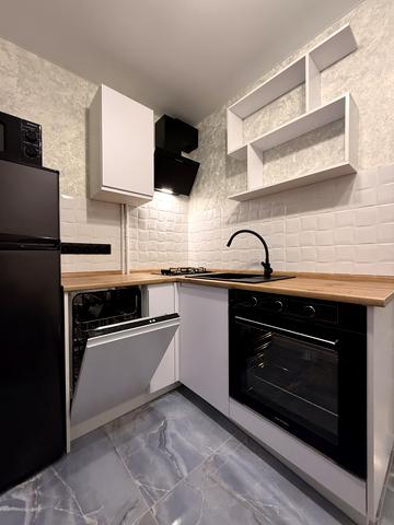 Дмитра Донцова вул. (Дмитра Донського), 6