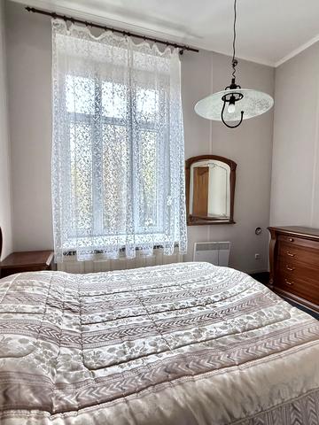 Костельна вул., 8