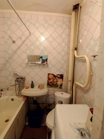 Нескорених вул. (Героїв Праці), 12г