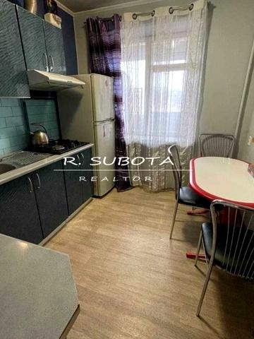 Михайла Грушевського вул. (Карла Лібкнехта), 14