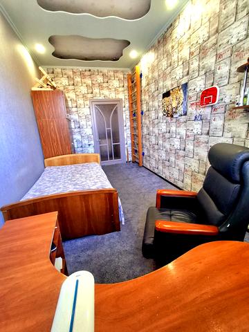 Панаса Саксаганського вул. (Дунаєва), 44