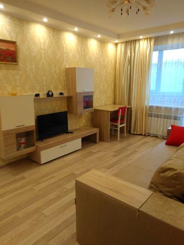 Олександра Поля просп. (Кірова), 42