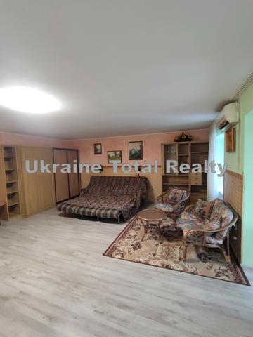 Євгена Гуцала пров. (Кутузова), 4-А