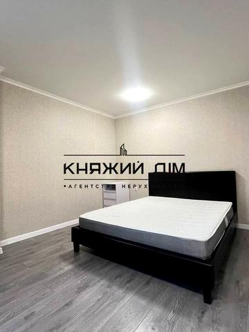 Михайла Максимовича вул. (Онуфрія Трутенка), 32-А