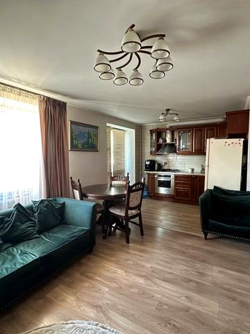 Соборна вул., 32