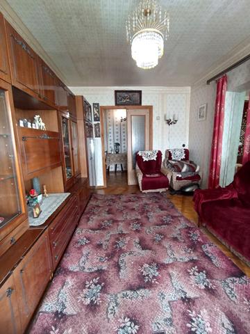 Льва Ландау просп. (50-річчя СРСР), 12