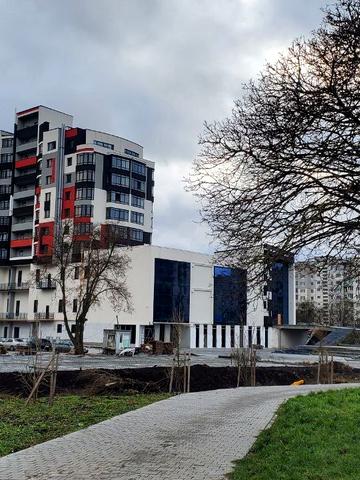 Прибузька вул., (Будинок)