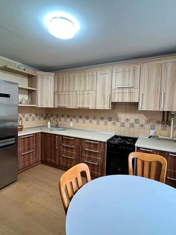 Миколаївська вул., 22