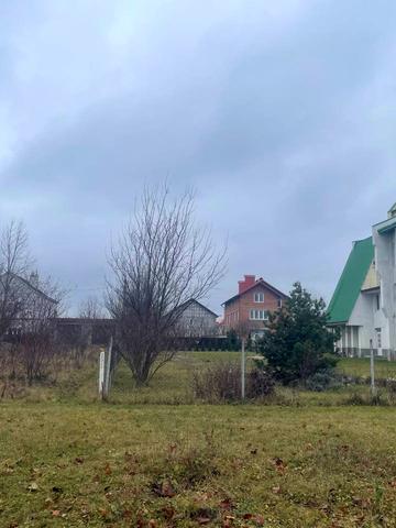 Молодіжна, 18