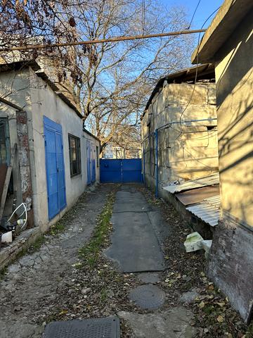 Картамишевська вул., 35