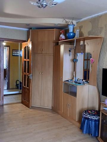 Академіка Корольова вул., 42