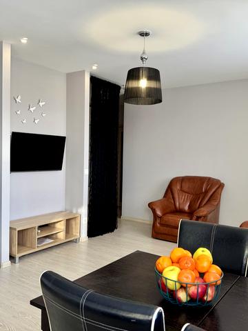 Зоряний бульв., 1-Д