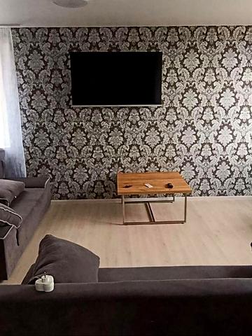 Василя Симоненка вул., 111