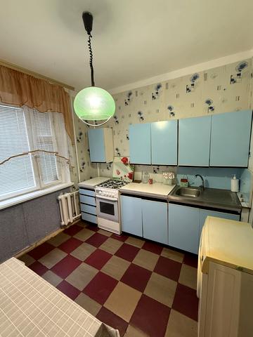 Зернова вул., 32