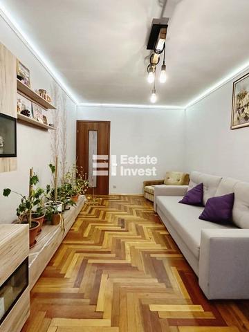 Перемоги просп., 72