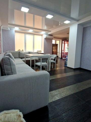 Дубнівська вул., 15