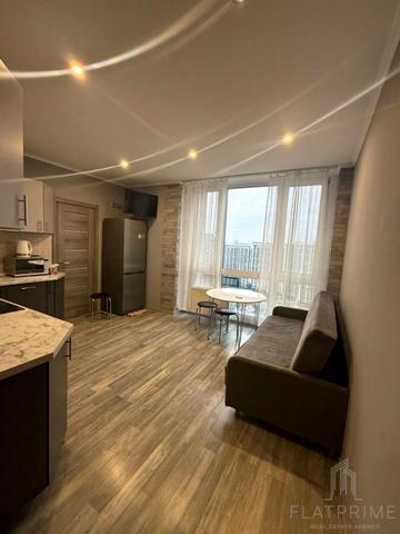 Зарічна вул., 4 к2