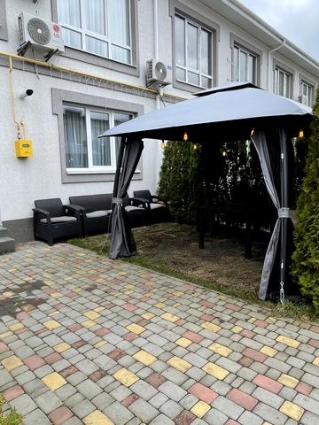 Ясна вул., 12