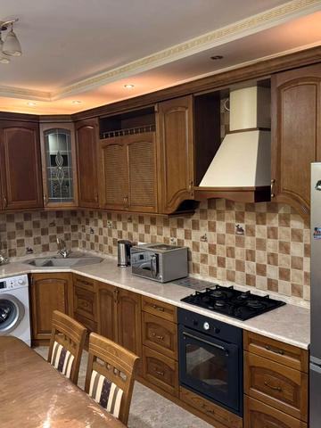 Плугова вул., 10